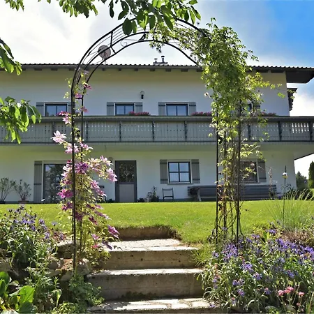Flat With Private Terrace In The Bavarian Forest Apartment